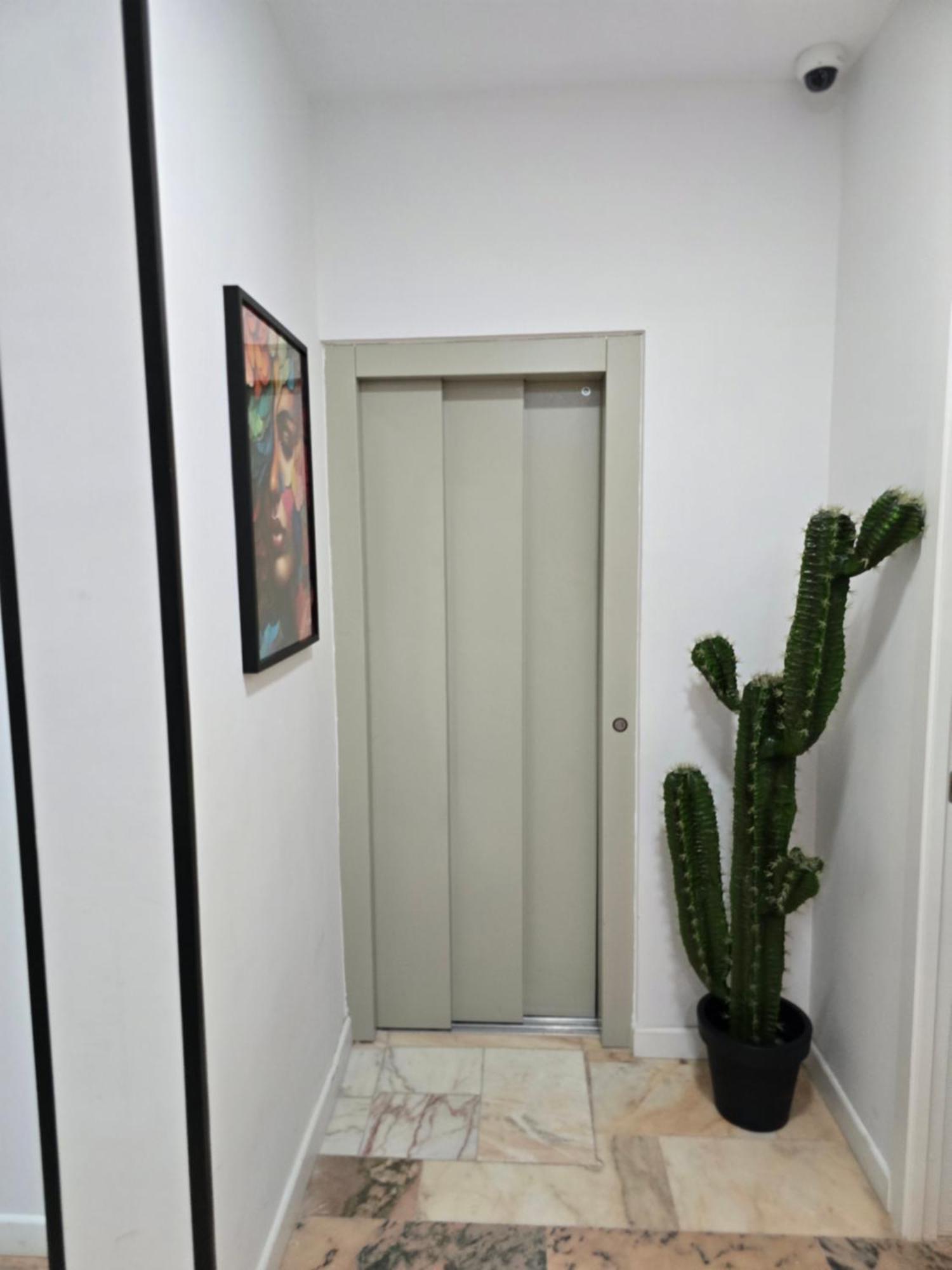 Lhome Seville Ngoại thất bức ảnh