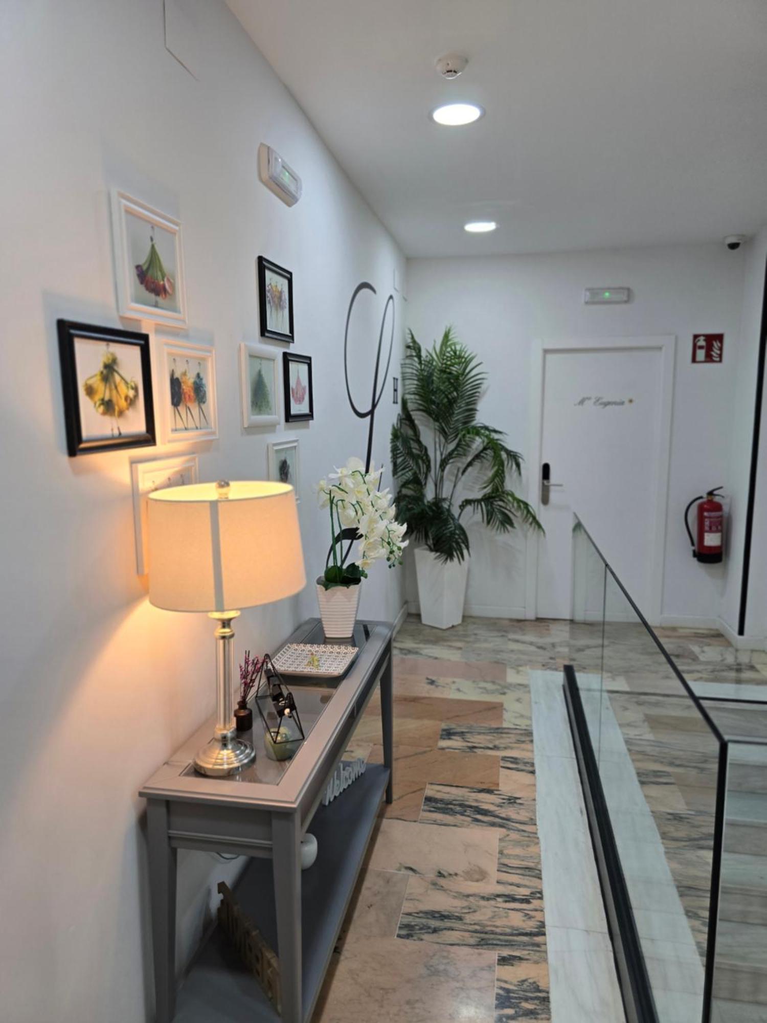 Lhome Seville Ngoại thất bức ảnh